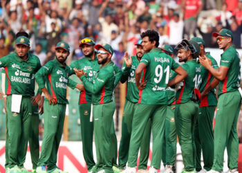 বিশ্ব চ্যাম্পিয়নদের হারিয়ে নতুন ইতিহাস