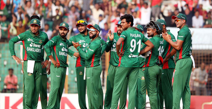 বিশ্ব চ্যাম্পিয়নদের হারিয়ে নতুন ইতিহাস