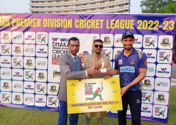 টানা চার জয়ে উড়ছে মাশরাফির রূপগঞ্জ