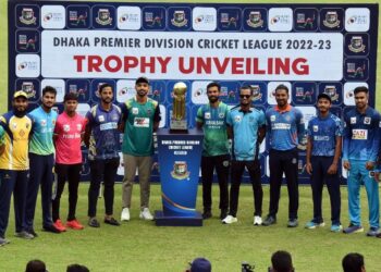 ঢাকা প্রিমিয়ার লিগের ট্রফি উন্মোচন