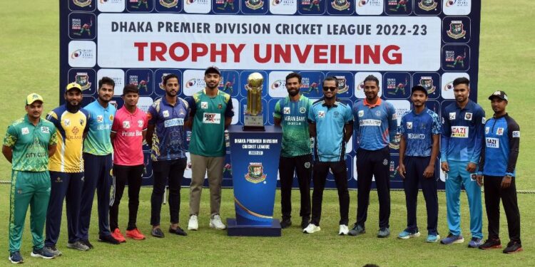 ঢাকা প্রিমিয়ার লিগের ট্রফি উন্মোচন