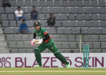 বাংলাদেশের রেকর্ড গড়া ম্যাচে জিতল বৃষ্টি