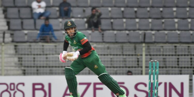 বাংলাদেশের রেকর্ড গড়া ম্যাচে জিতল বৃষ্টি