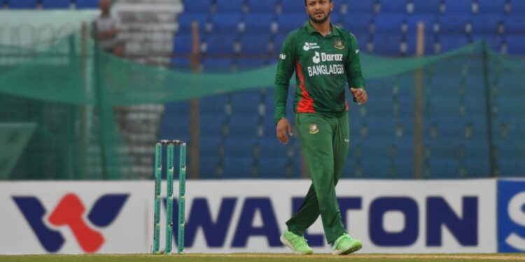 টি-টুয়েন্টিতে সবাইকে ছাড়িয়ে সাকিব