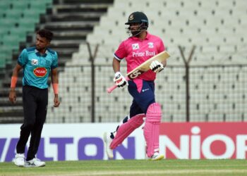 লিগে তামিমের সেঞ্চুরি