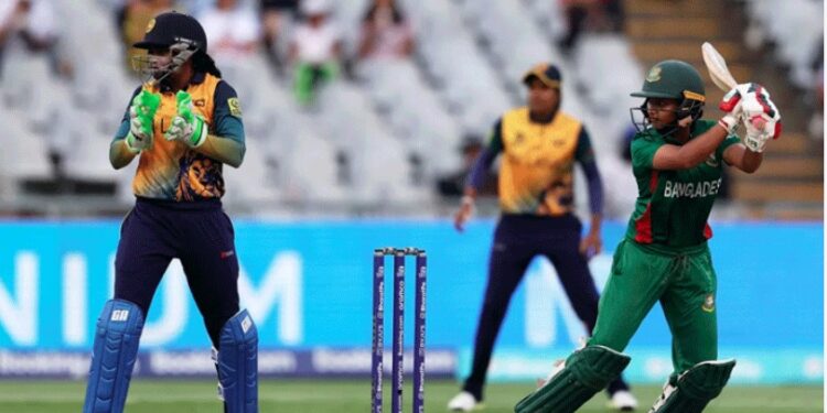 এবার পারল না মেয়েরা