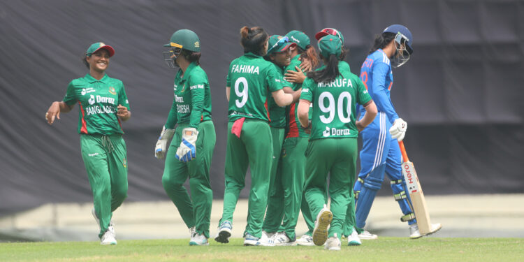 ভারতকে চমকে দিয়ে জিতল বাংলাদেশ