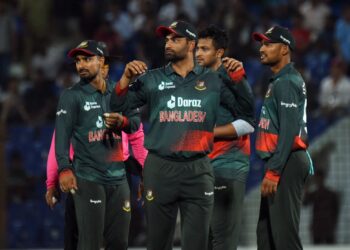 শুরুতেই হারল বাংলাদেশ