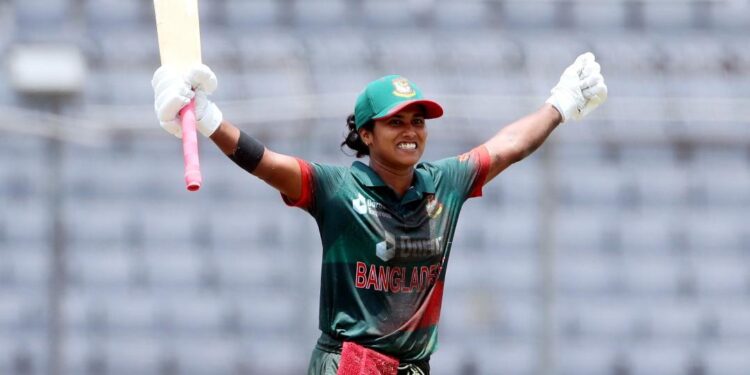 ইতিহাস গড়লেন ফারজানা