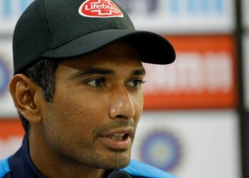 কেন মাহমুদউল্লাহকে দলে রাখেনি নির্বাচকরা