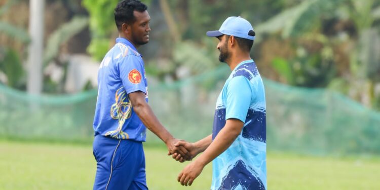 লরি দুর্ঘটনায় বিকেএসপিতে ডিপিএলের ম্যাচ স্থগিত