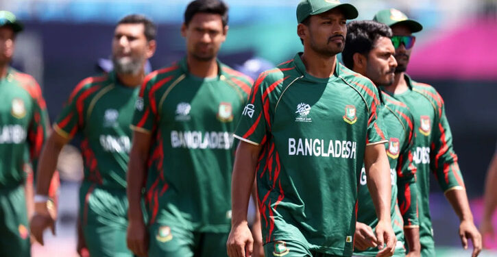 বাংলাদেশ-অস্ট্রেলিয়ার স্বপ্ন ভেঙে সেমিতে আফগানরা