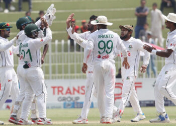 পাকিস্তানকে হারিয়ে ইতিহাস গড়ল বাংলাদেশ