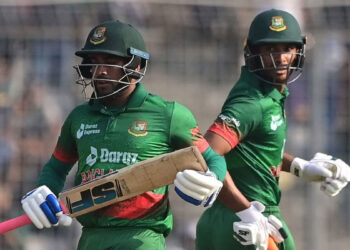 মিরাজ-রিয়াদকে নিয়ে বাংলাদেশের টি-টোয়েন্টি দল