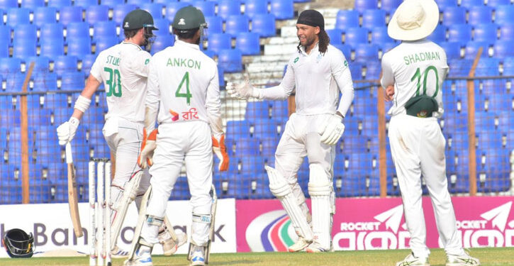 চট্টগ্রাম টেস্টে বাংলাদেশের হতাশ করা একদিন