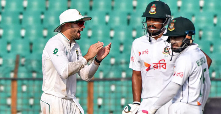 দুঃস্বপ্নের সিরিজে হোয়াইটওয়াশ বাংলাদেশ