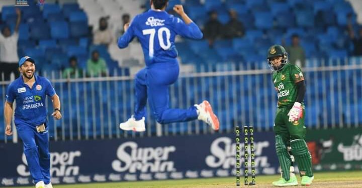 ভয়াবহ ব্যাটিং বিপর্যয়, বড় হার বাংলাদেশের