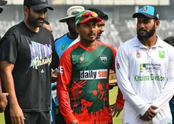 ইমরুল কায়েসকে অভিবাদন আশরাফুল-তামিমের