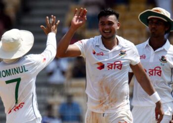 সকালের হাসি বিকেলে উধাও!