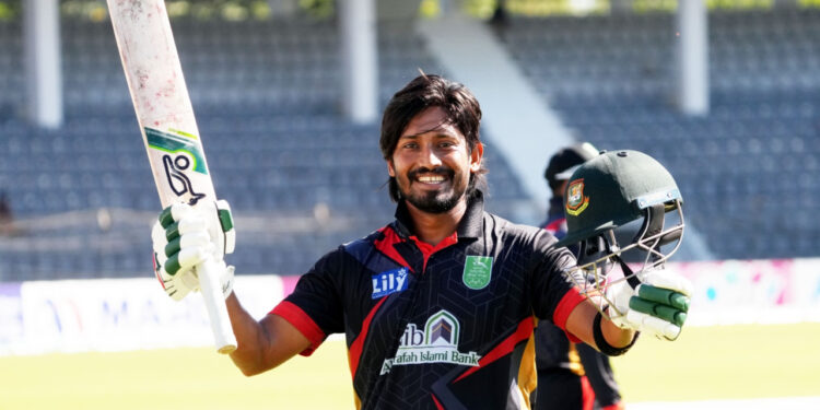 বিজয়ের সেঞ্চুরি এবং লিগের চার ম্যাচ