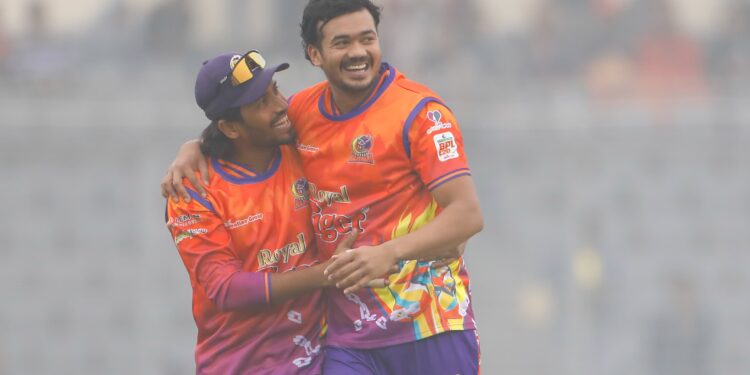 মাঝ পথে পাল্টে গেল অধিনায়ক