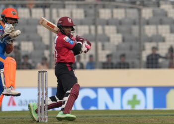 জয়ের ছন্দে রংপুরকে ছুঁয়ে ফেলল বরিশাল