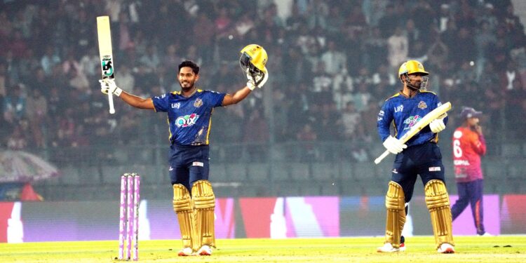 লিটন-তামিমের ব্যাটে ইতিহাস ঢাকার