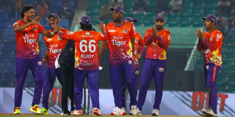 বিপিএলে নজিরবিহীন ঘটনা: বিদেশি ক্রিকেটার নামল রাজশাহী