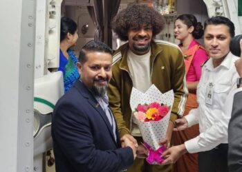 বাংলাদেশে হামজা চৌধুরী, উচ্ছ্বসিত ফুটবলপ্রেমীরা