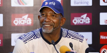 ২০২৭ সাল পর্যন্ত বাংলাদেশের কোচ থাকছেন ফিল সিমন্স