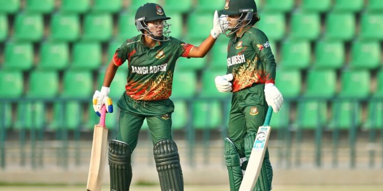 নিগারের ব্যাটে রেকর্ড, নাহিদার ঘূর্ণিতে জয়- বিশ্বকাপের দ্বারপ্রান্তে বাংলাদেশ