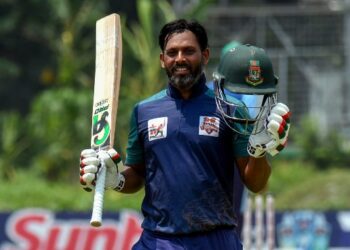 তামিম ঝড়ে গুলশানের চমক, শাইনপুকুরের দশে দশ ব্যর্থতা