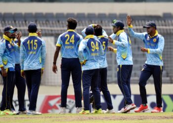 মোহামেডানকে হারিয়ে চ্যাম্পিয়নের মুকুট আবাহনীর