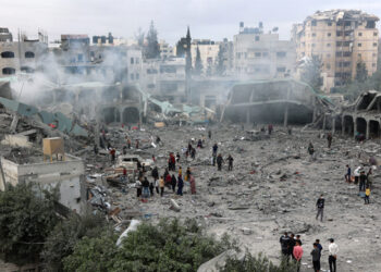 ফিলিস্তিনের জন্য কাঁদছেন মেহেদি ও নাহিদ রানা