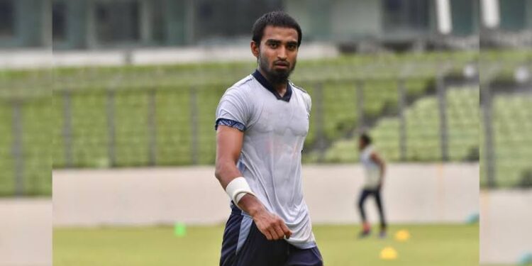 টেস্ট অভিষেকে তানজিম, সিরিজ বাঁচাতে চট্টগ্রামে বাংলাদেশের লড়াই