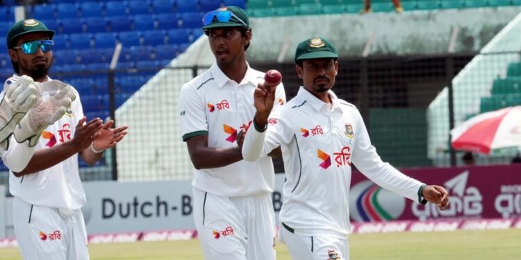 তাইজুল ম্যাজিকের পর সাদমান-এনামুলের দারুণ জবাব