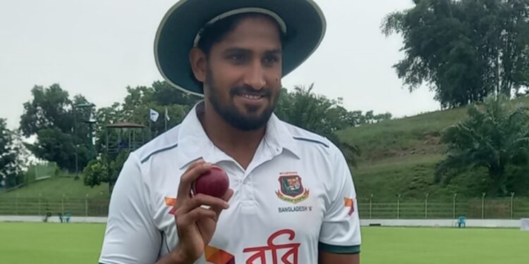 খালেদের তোপে অলআউট নিউজিল্যান্ড