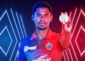 দিল্লিতে মুস্তাফিজ, বয়কটের ডাক ভারতীয় সমর্থকদের!