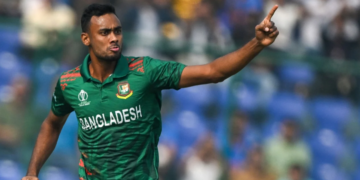পাকিস্তান থেকে আরেক দুঃসংবাদ, ছিটকে গেলেন শরিফুল