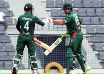 সোহান-অঙ্কনের ব্যাটে রেকর্ডে রঙিন বাংলাদেশ