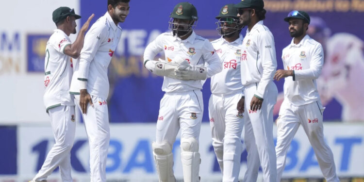 পাল্টে গেল গল টেস্টের দৃশ্যপট!