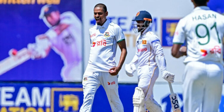 রোমাঞ্চ ছড়িয়ে গল টেস্ট ড্র করল বাংলাদেশ