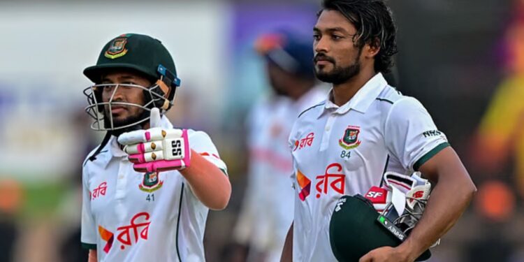 ২৬৪ রানে থামল জুটি!