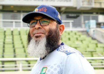 টেস্ট সিরিজে ছুটিতে বাংলাদেশের স্পিন কোচ মুশতাক