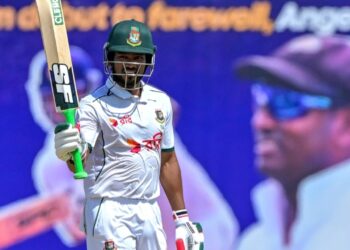 গলে শান্তর সেঞ্চুরিতে আস্থা ফিরল ব্যাটে, স্বস্তিতে বাংলাদেশ