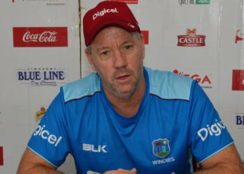 স্টুয়ার্ট ল’য়ের স্পর্শে ইতিহাস গড়ল নেপাল