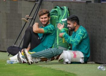 বড় বদলে পাকিস্তান দল, ফিরলেন শাহীন-বাবর