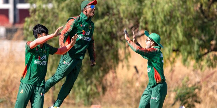 শেষ ওভারের নায়ক রাতুল, বাংলাদেশের রুদ্ধশ্বাস জয়
