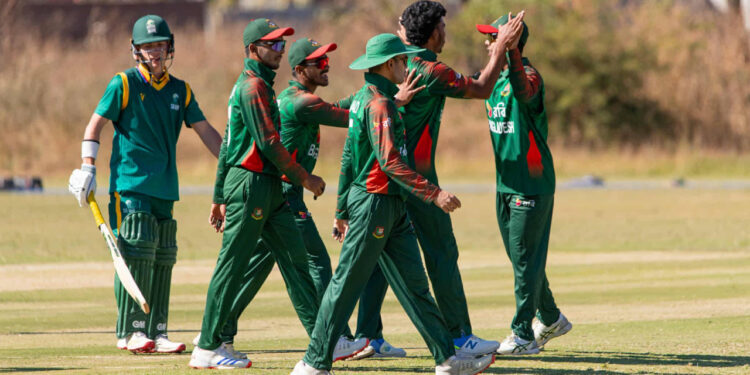 আজিজুল-কালামের লড়াই বিফলে, জয় পেল না বাংলাদেশ