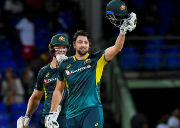 টিম ডেভিডের ১১ ছক্কায় ঝড়ো সেঞ্চুরিতে রেকর্ড